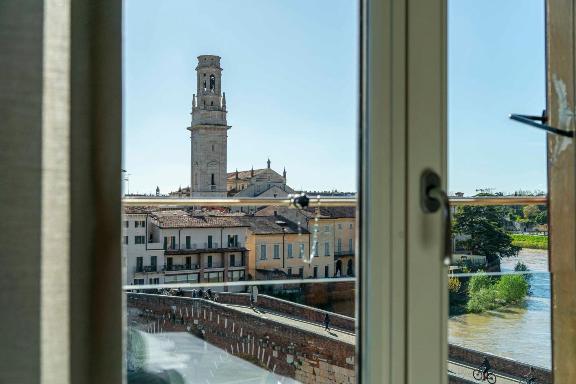 Residenza Veronica A Ponte Pietra Apartamento Verona
