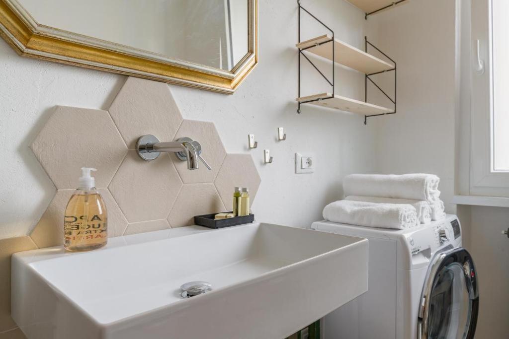 Apartment Lavinia 1953 Free Parking + Wi-fi Verona