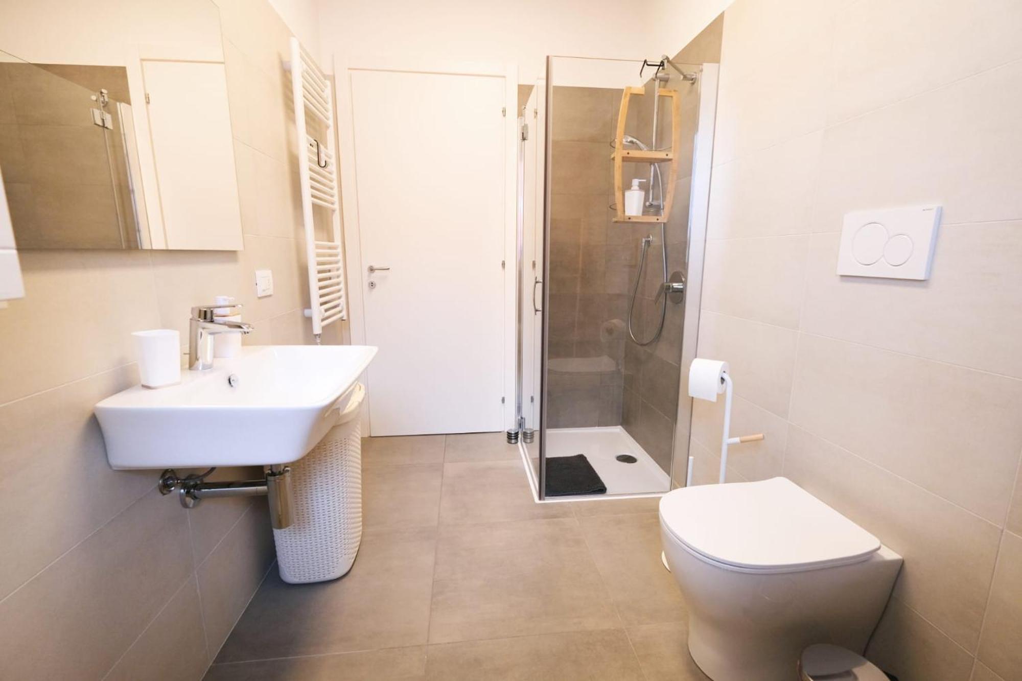 Al 45 B.go Roma -vr- Con Garage Apartment Verona
