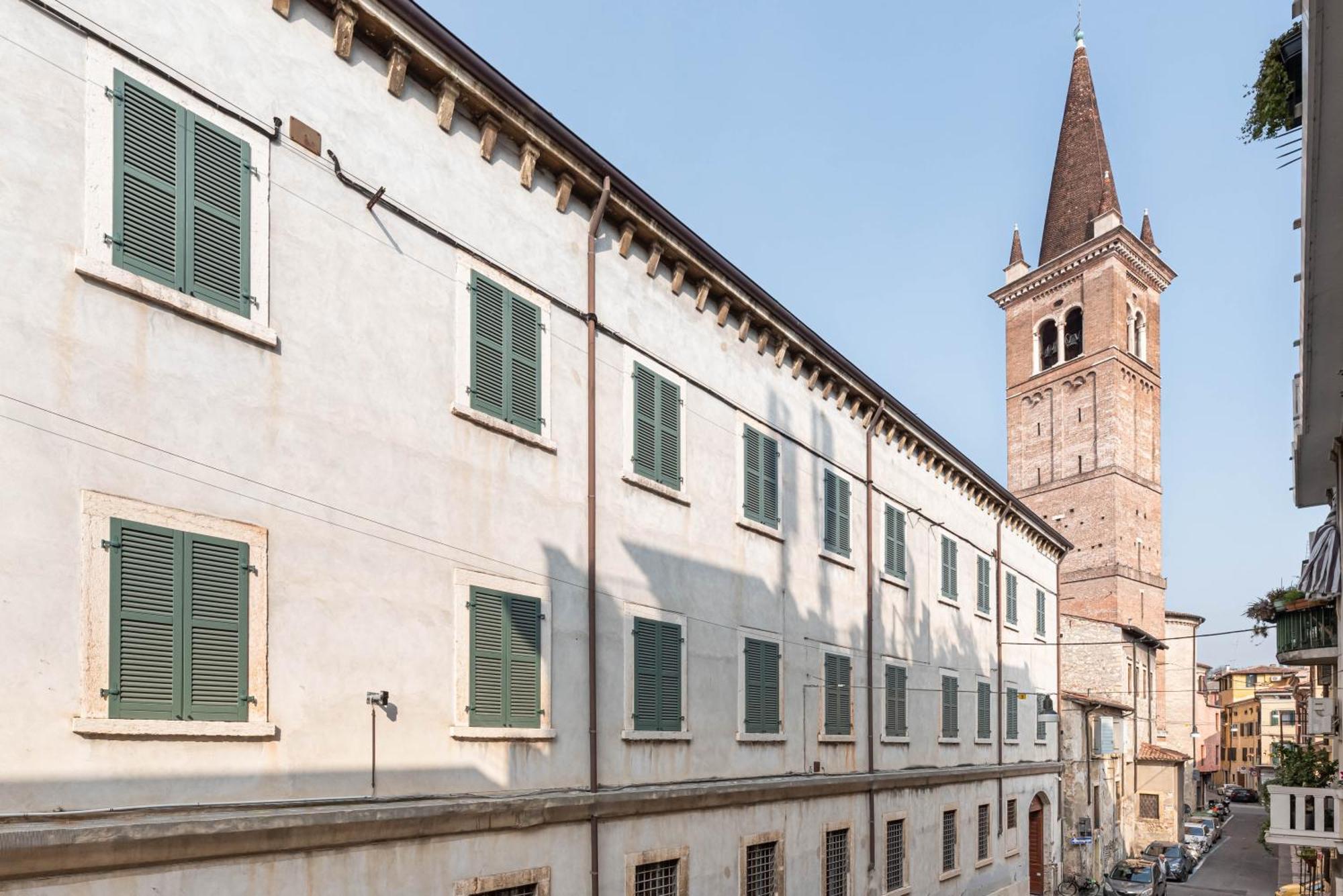 Piazza Isolo *