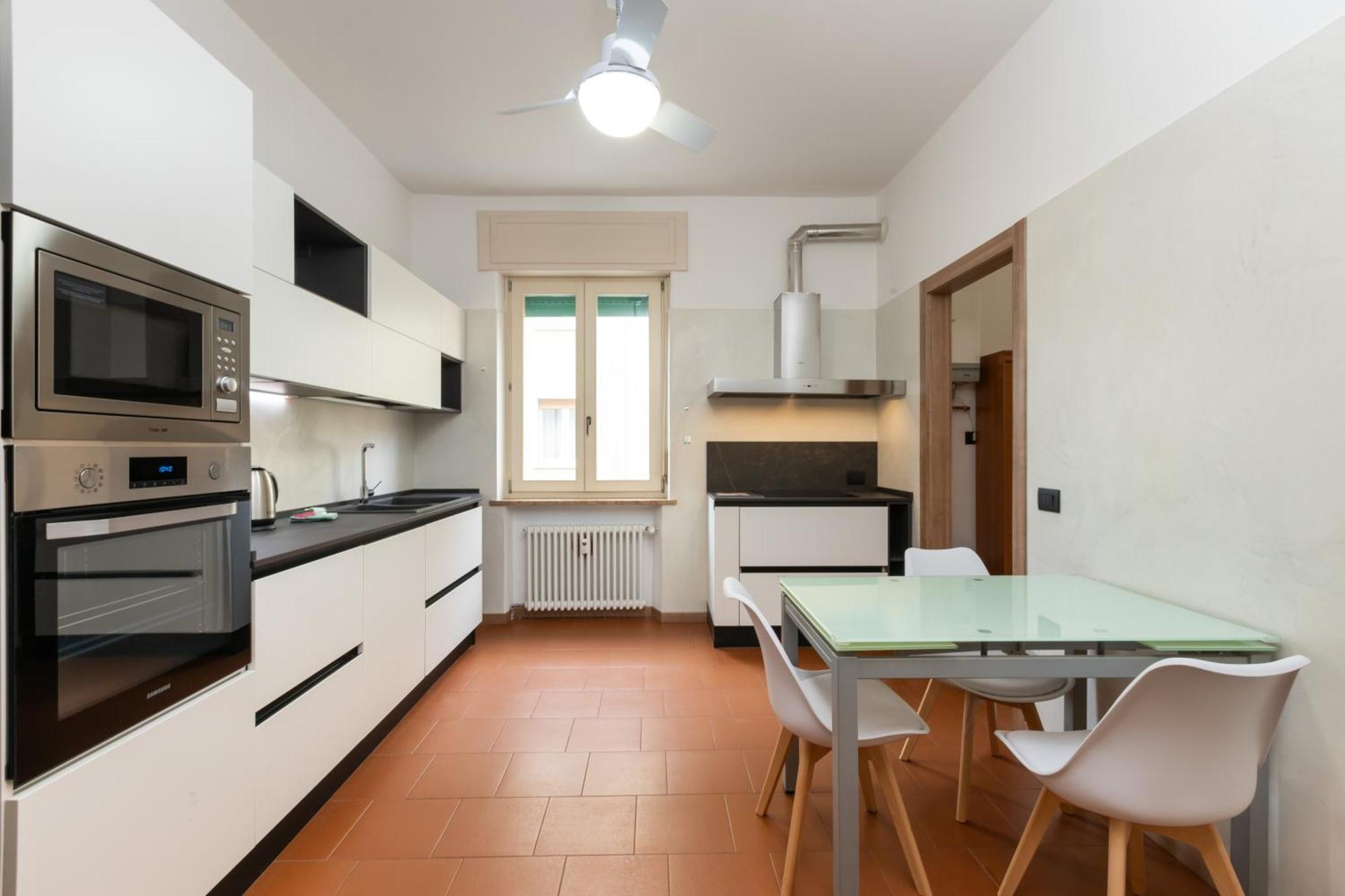Al Colonnato - Vicinissimo Al Centro, Ideale Per Famiglie E Gruppi Di Amici Verona