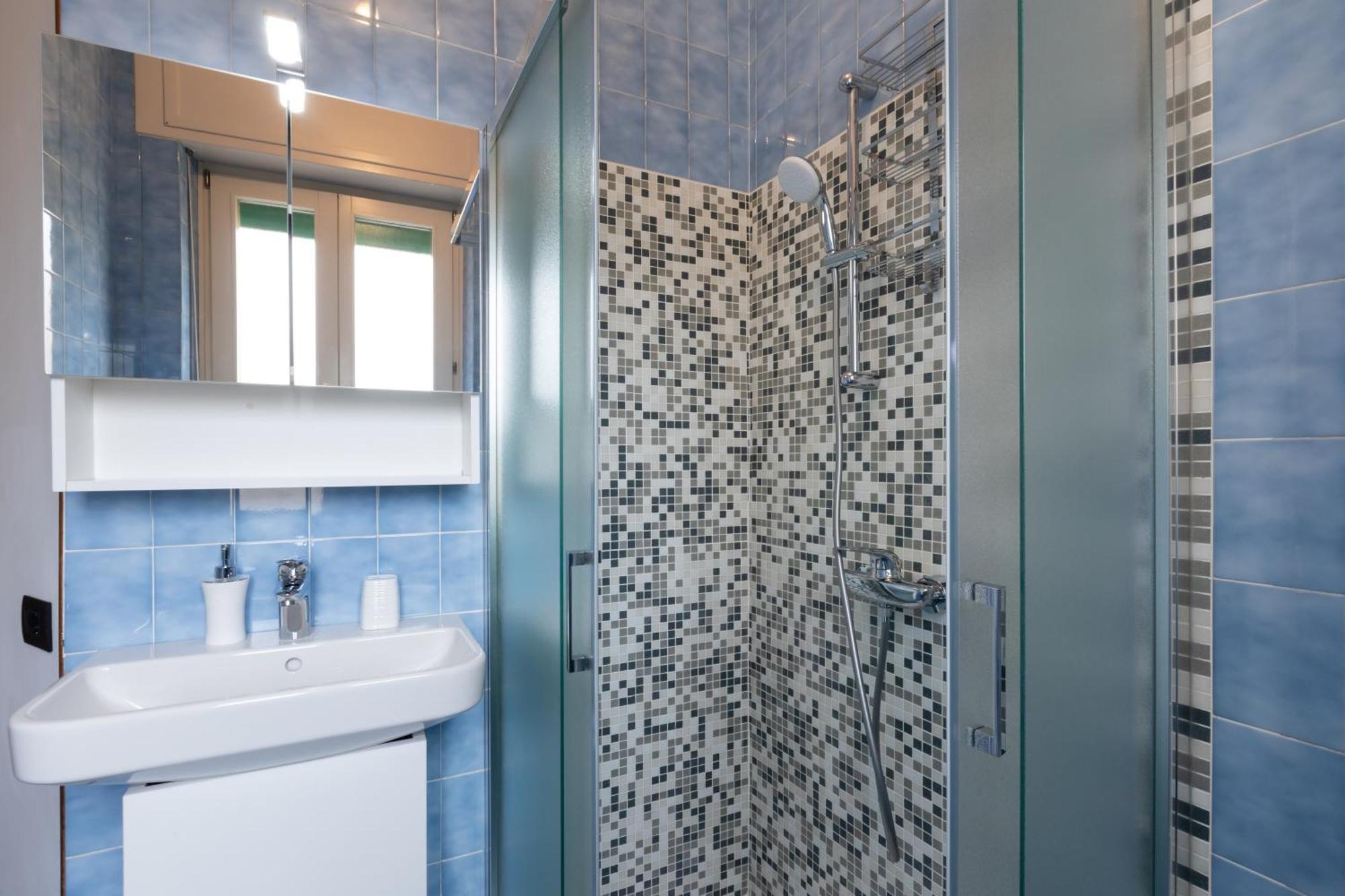 Apartment Al Colonnato - Vicinissimo Al Centro, Ideale Per Famiglie E Gruppi Di Amici Verona