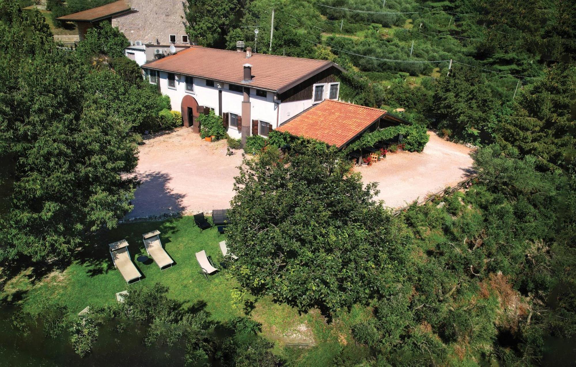 Farm stay Agriturismo La Perlara Verona