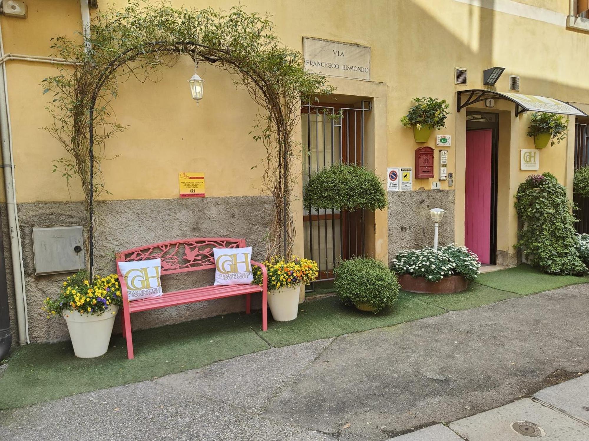 Affittacamere Giardino Giusti House&court 2*