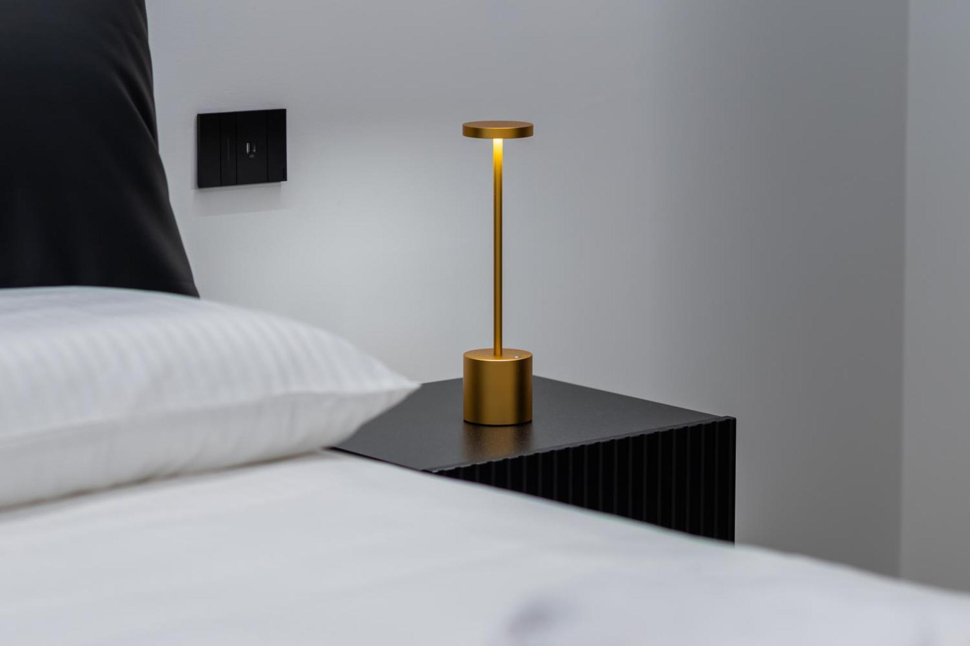 Affittacamere Borgo Roma Luxury & *