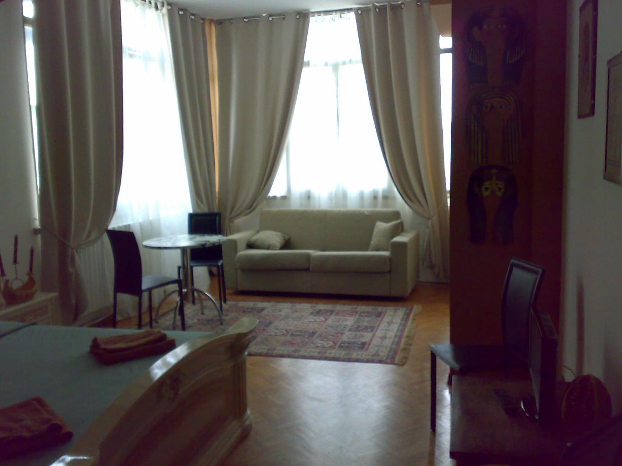 Bed & Breakfast In Arena L' Opera *