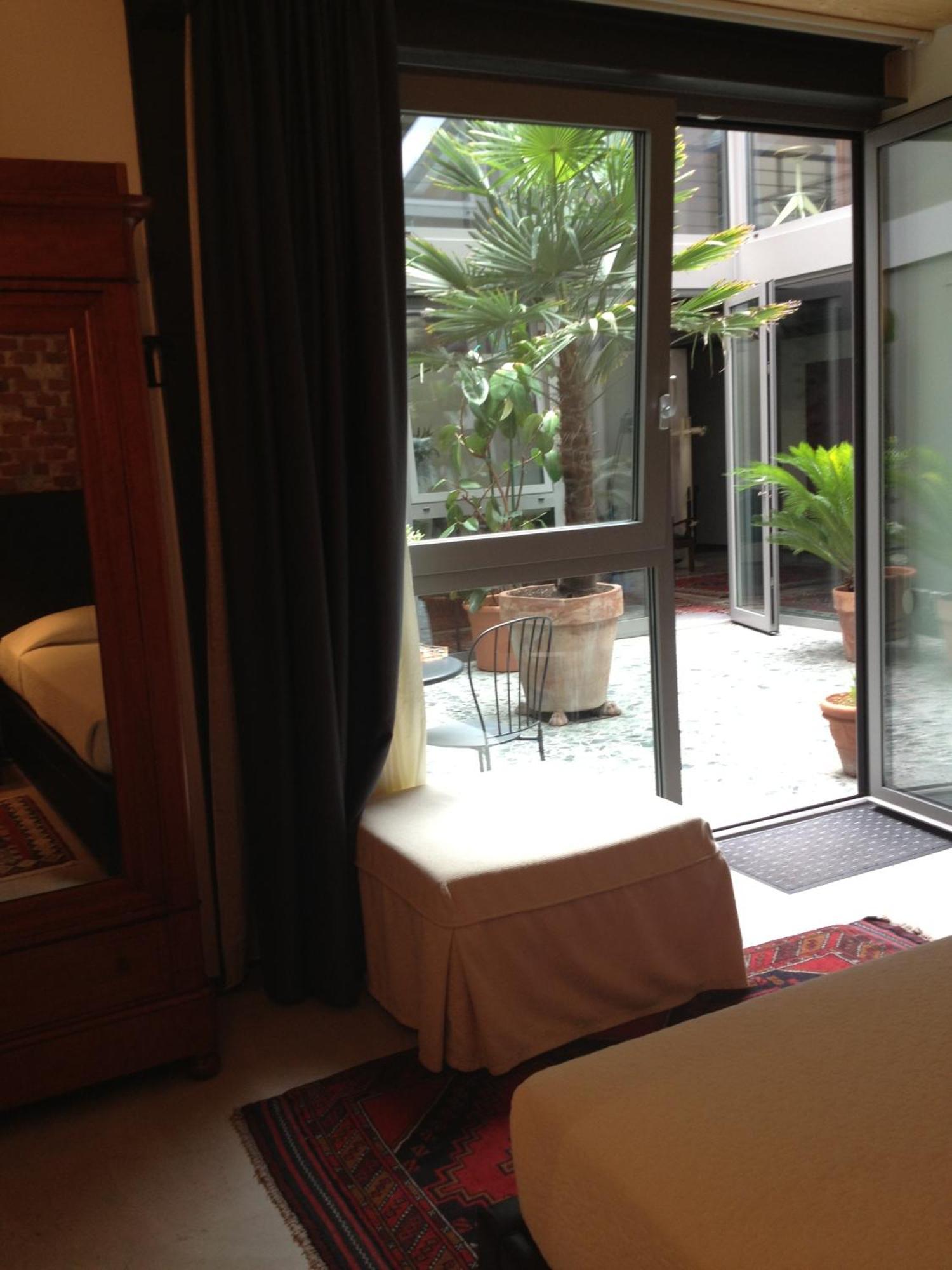 Bed & Breakfast Loft 2*