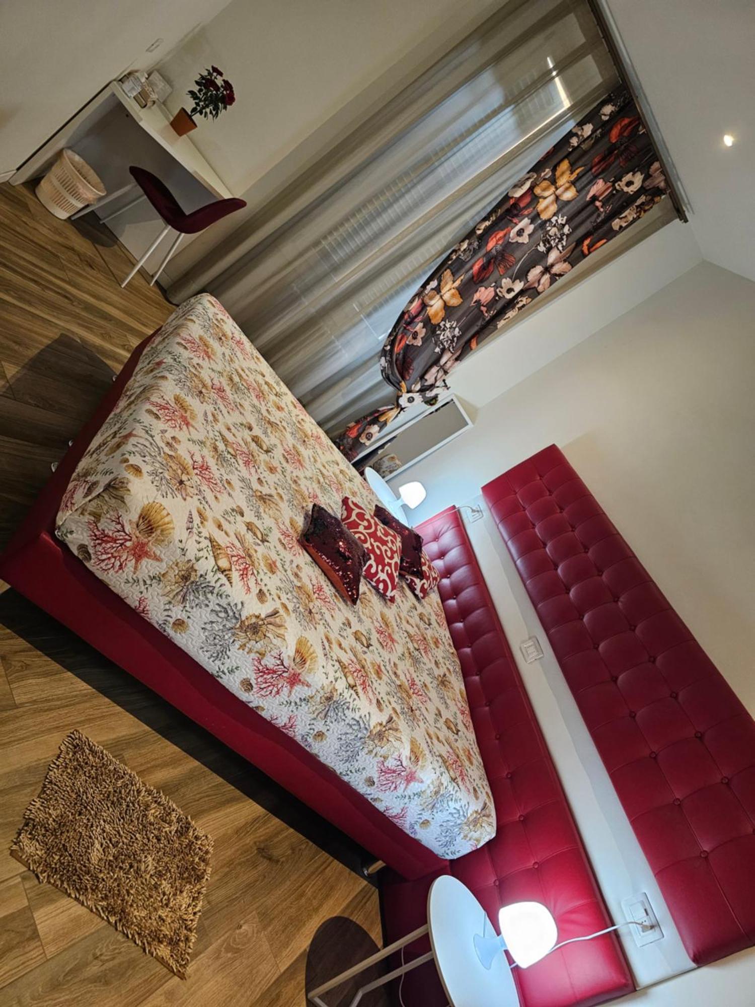 Romeo's Eye Guest house *
