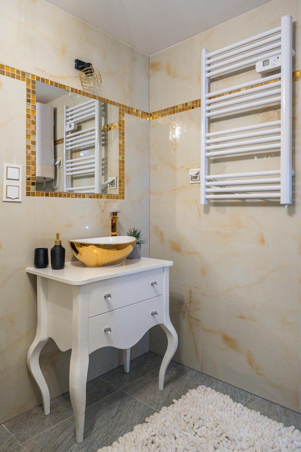 Apartamento Residenza Santa Anastasia With Parking Included