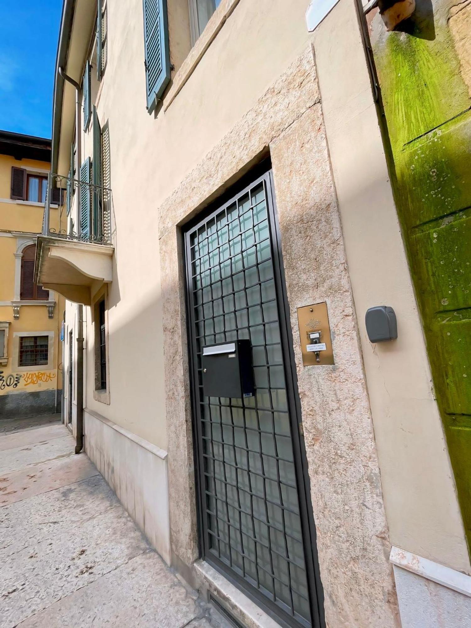 Dimora Arte E Vino, 9 Minuti Dai Mercatini Di Natale Guest house