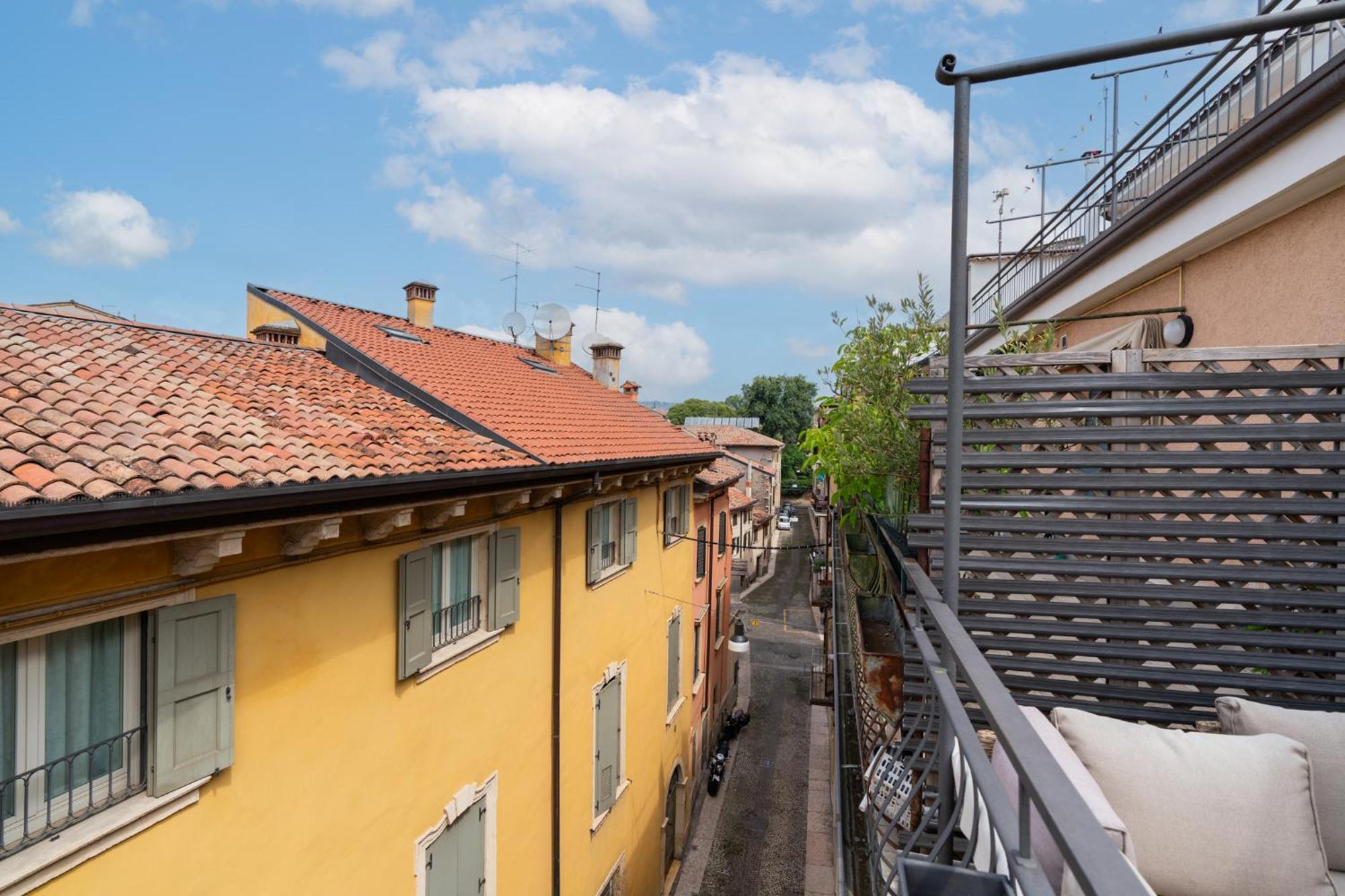 Domus - Ampia Residenza Filippini A Pochi Passi Dall'arena Apartment Verona