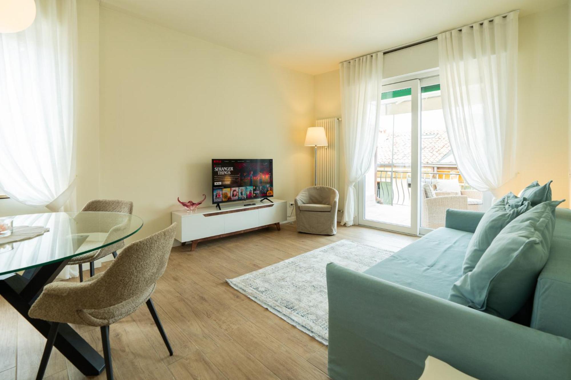 Domus - Ampia Residenza Filippini A Pochi Passi Dall'arena Huoneisto