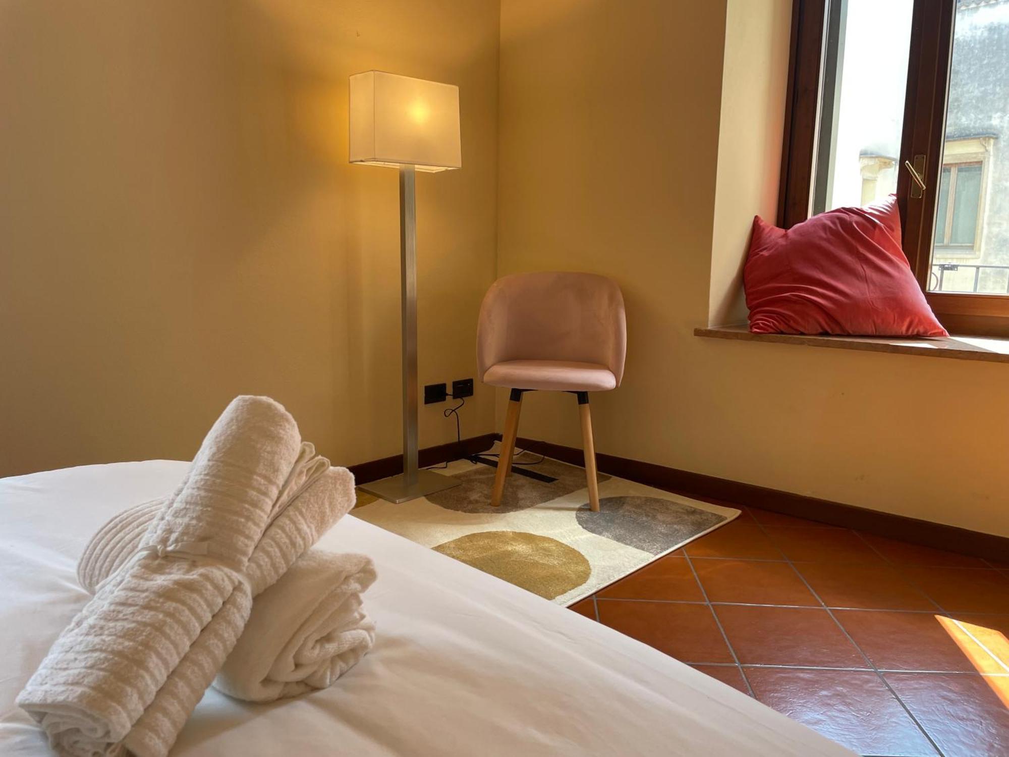 Montecchi House Apartment *