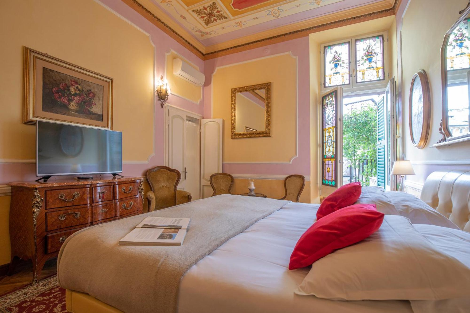 Gasthof Corte Realdi Piazza Erbe 3*
