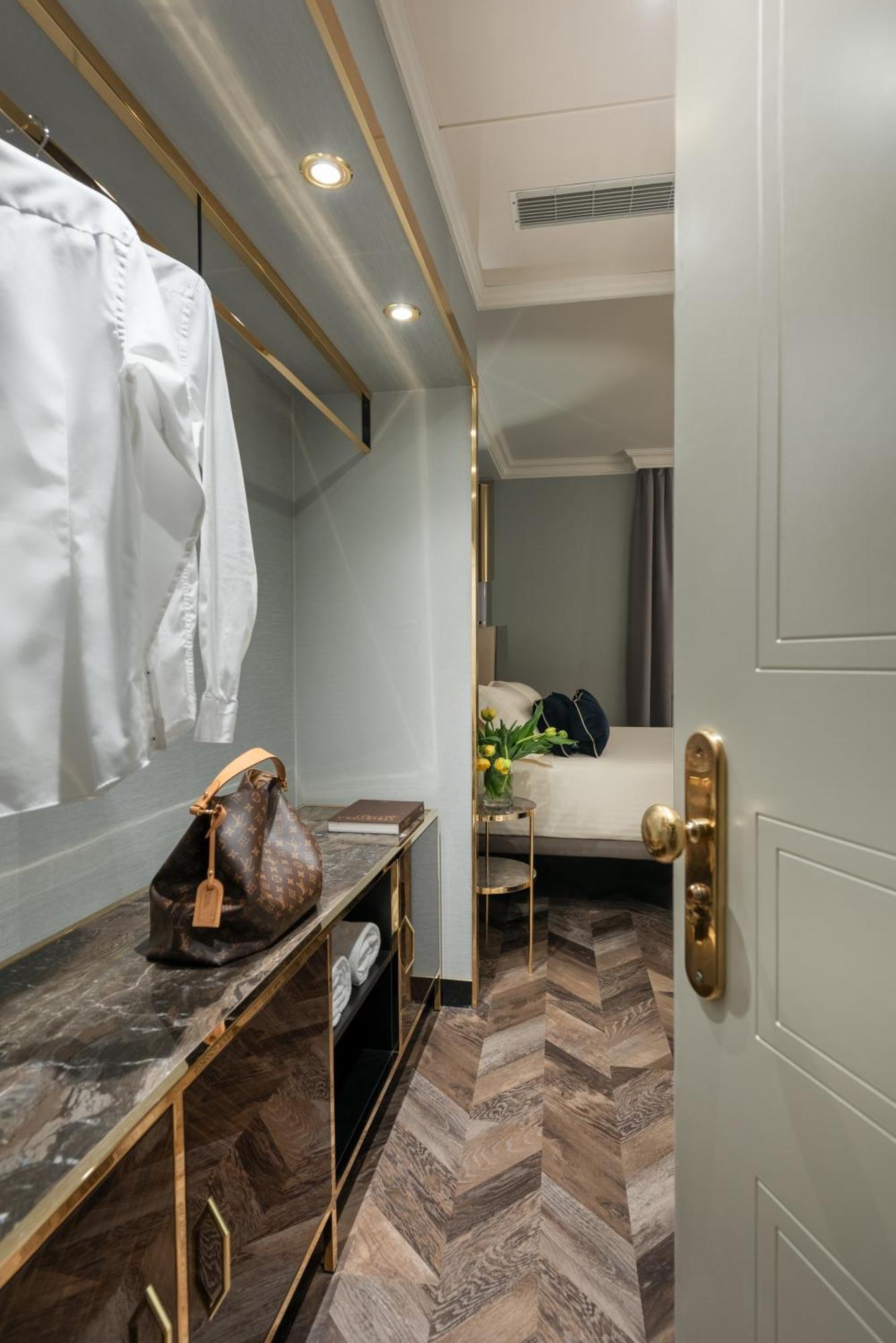 Milano & Spa***s Verona