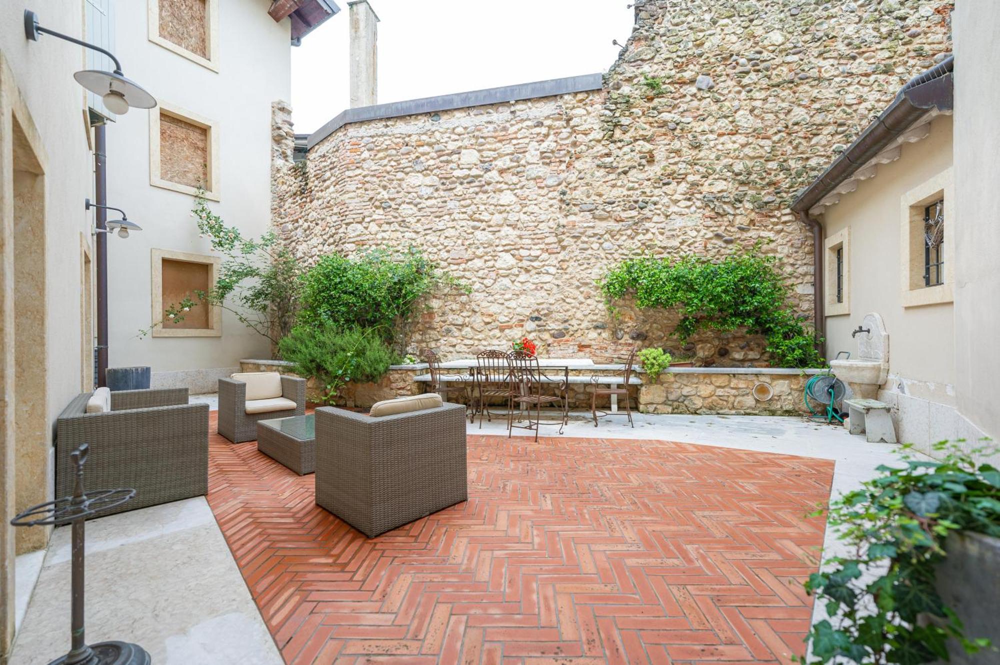 Bagolina Botique - Vicino Terme Verona
