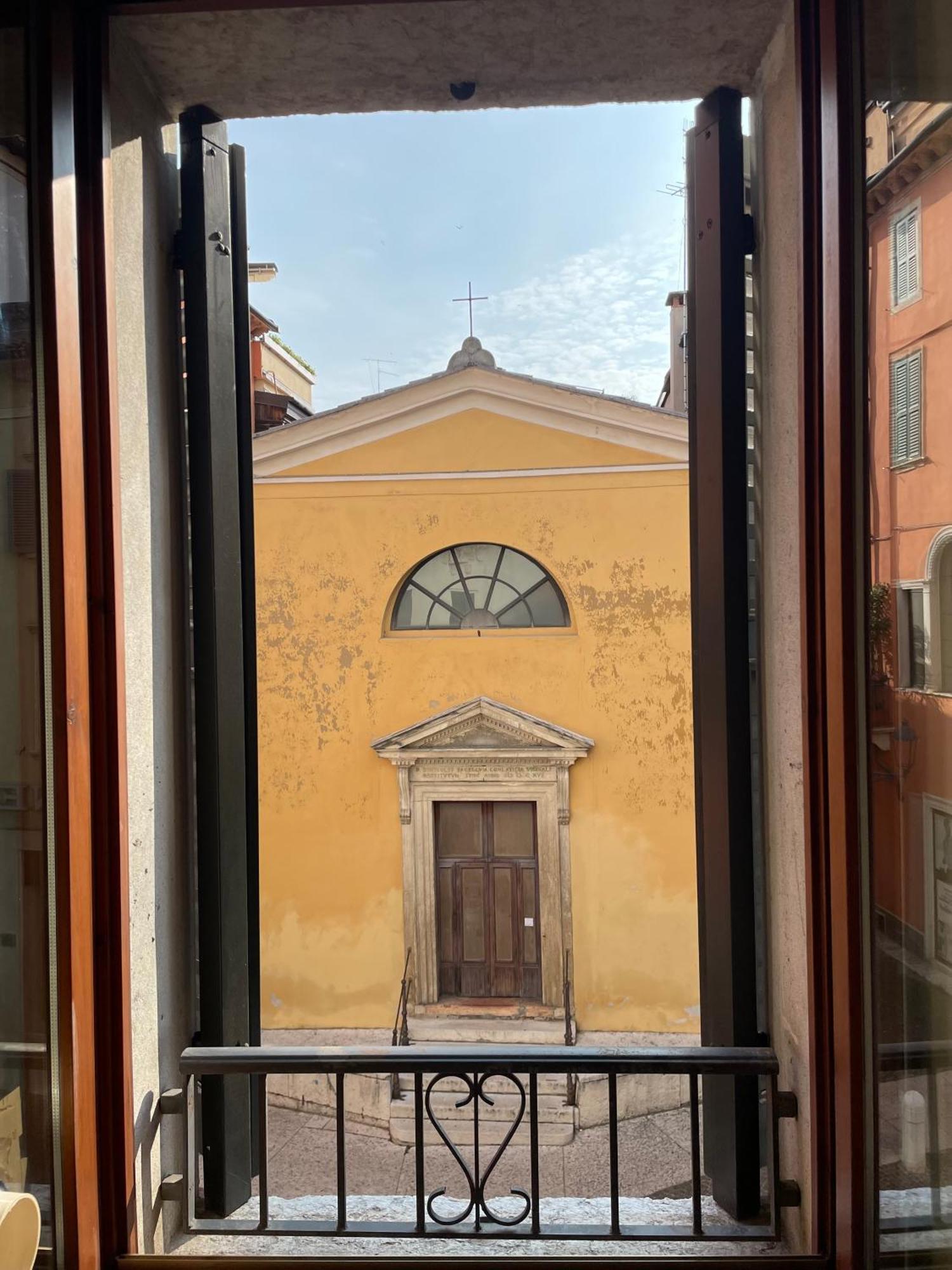 Montecchi House * Verona