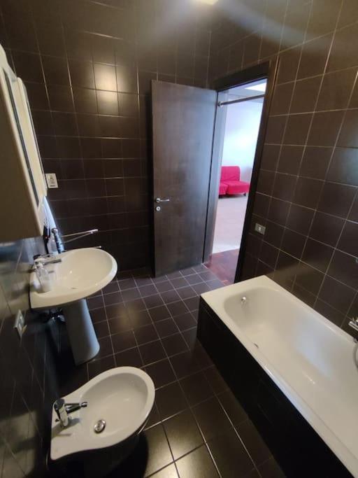 Casa Dei Pittori - A Pochi Passi Da Piazza Erbe Appartamento *