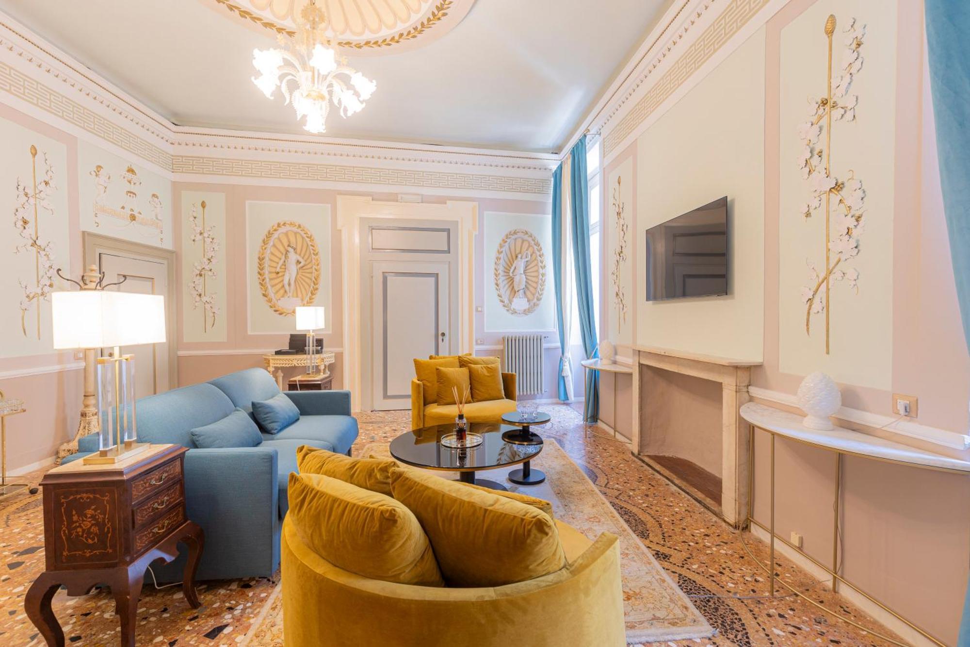 Corte Realdi - Palazzo Camozzini Hotel *