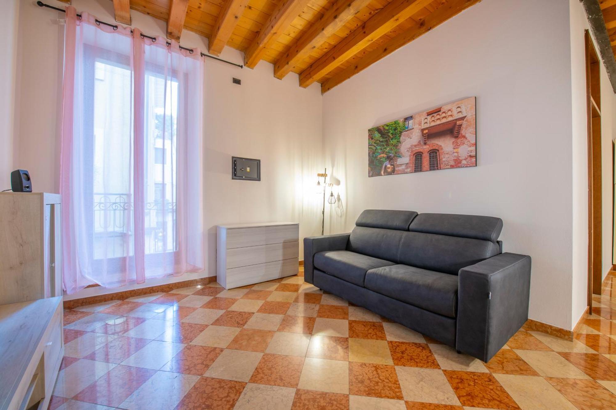 Palace Mazzini Center Verona
