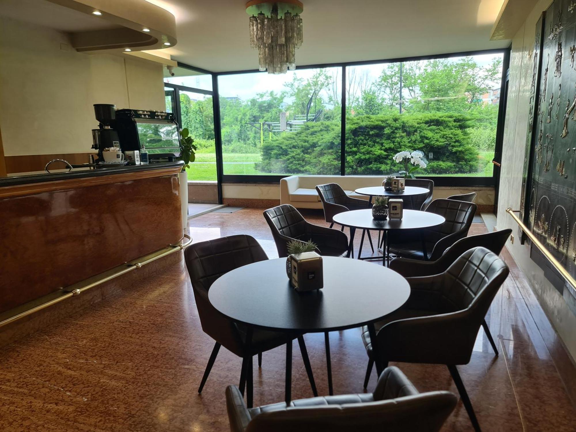 Aparthotel All'adige Verona