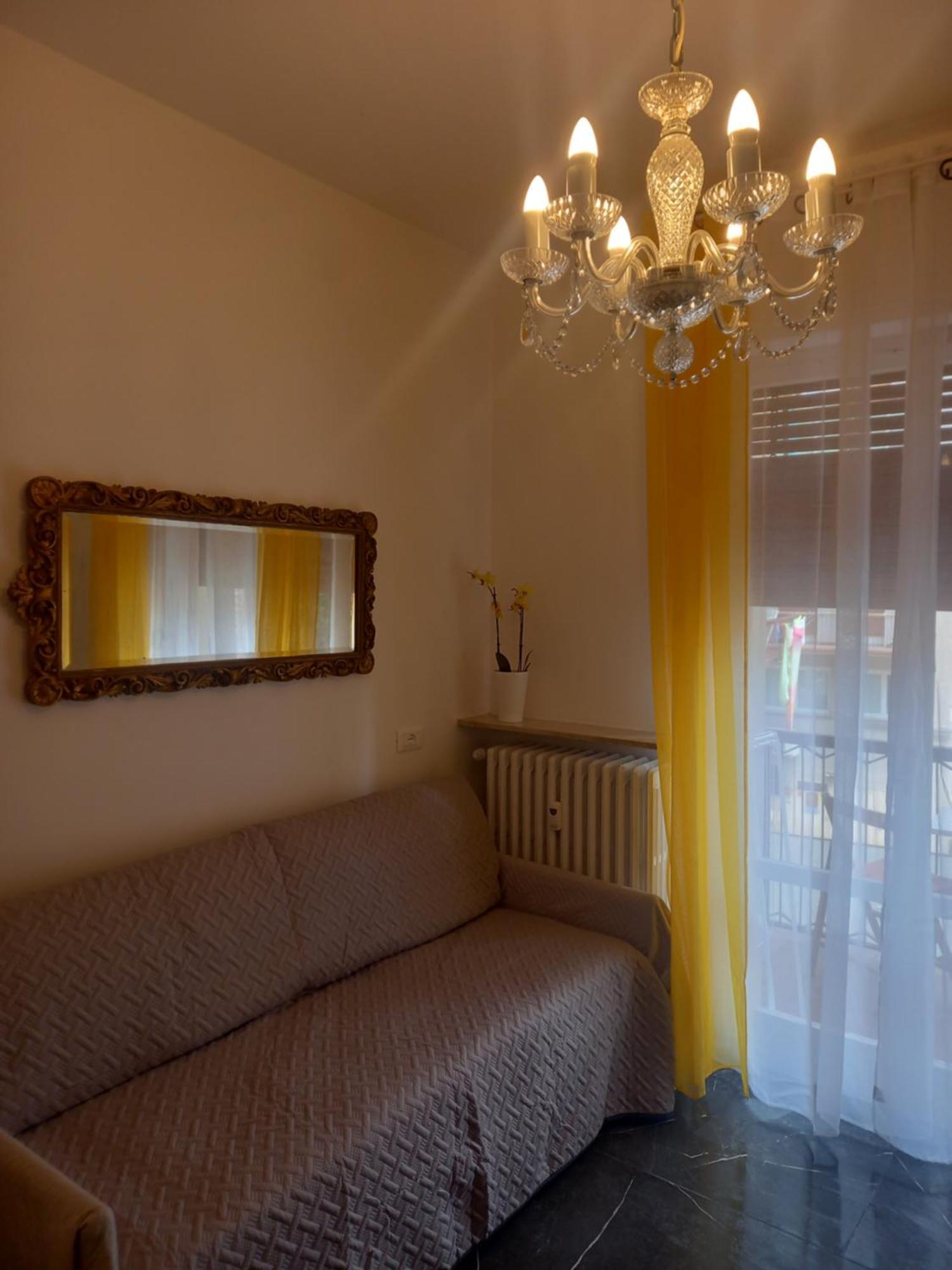 Minihouselarissa Diverona Guest house