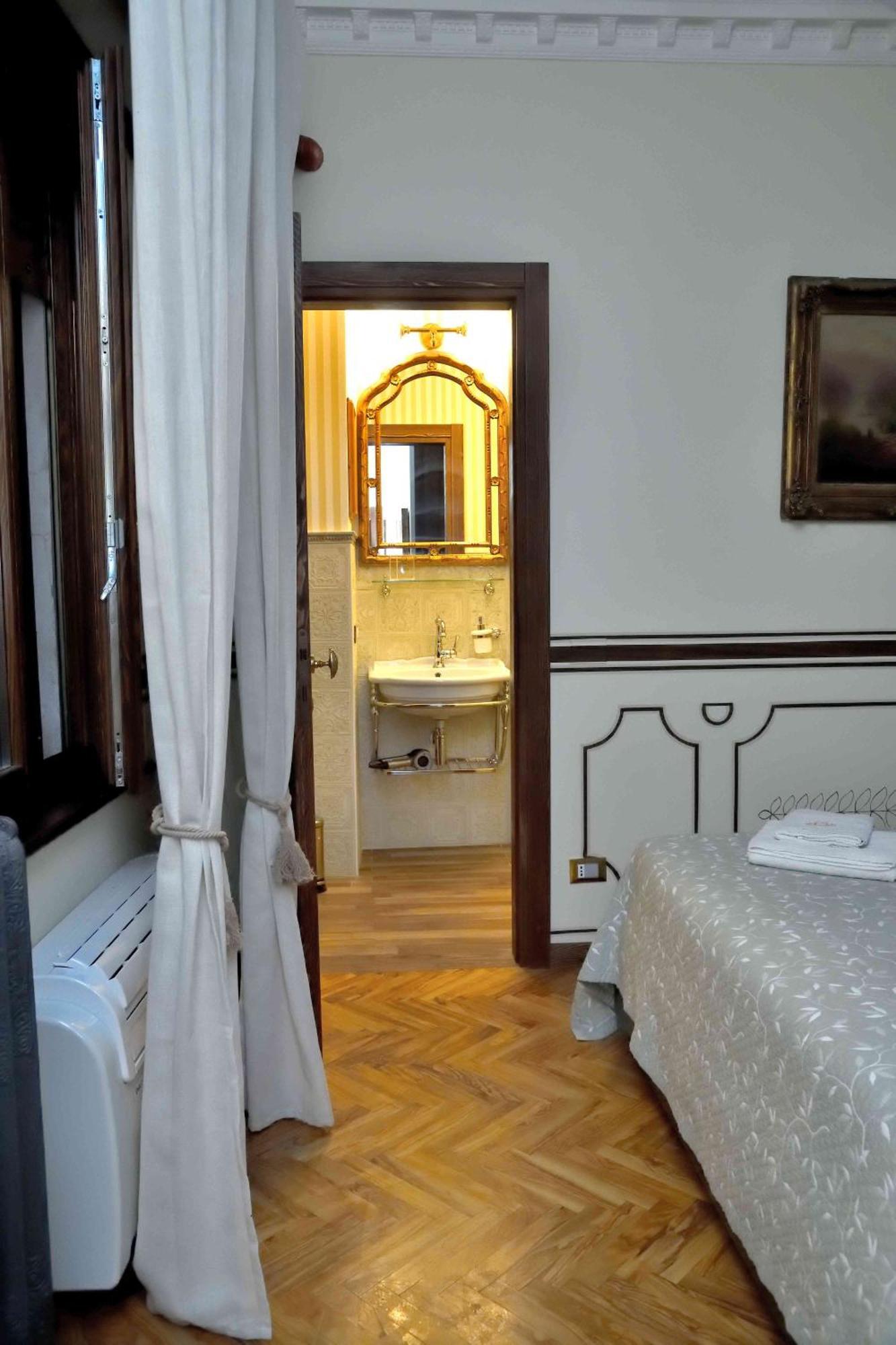 Regal House Vescovado Gasthuis *
