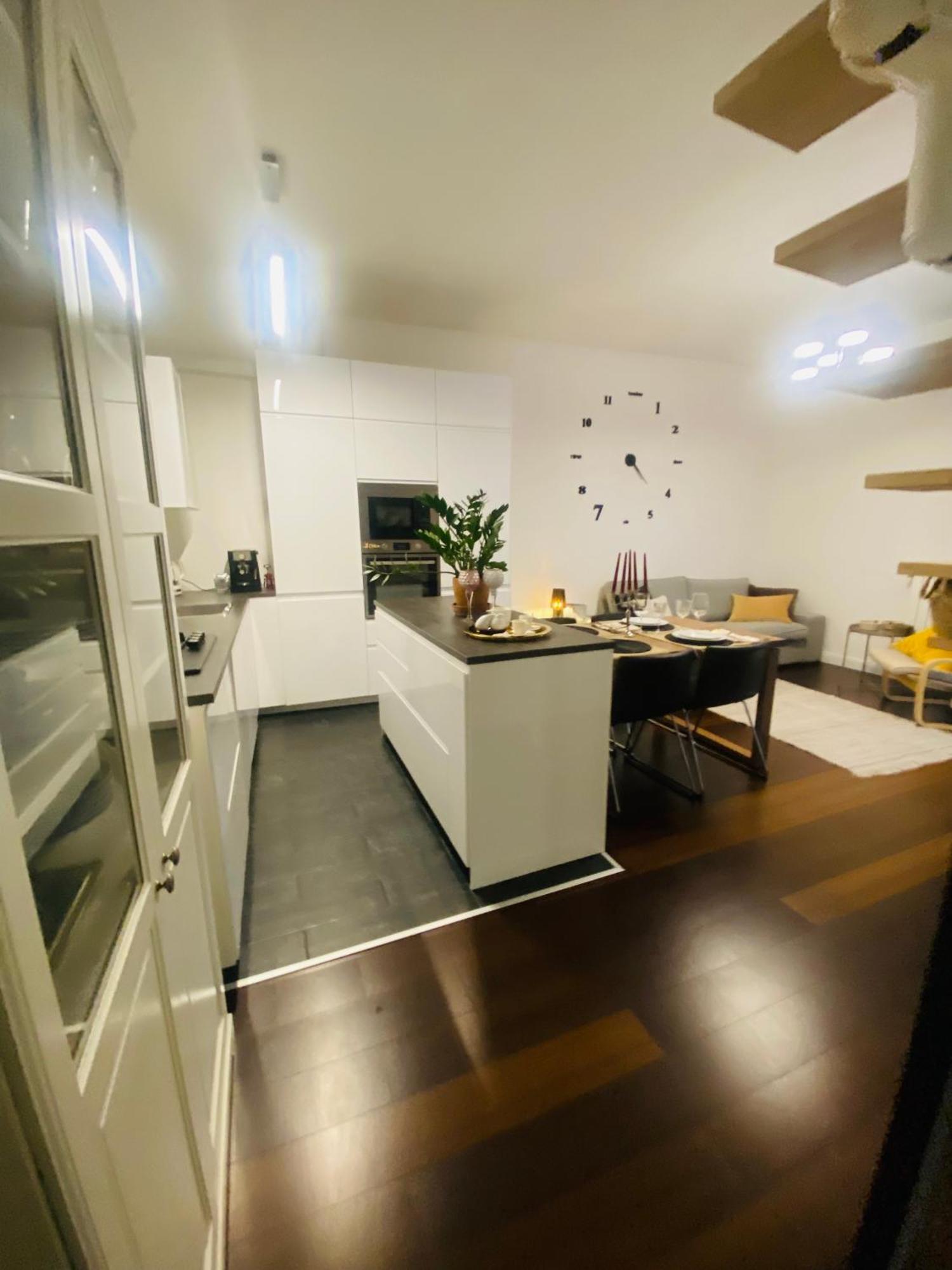 And Parking Apartment