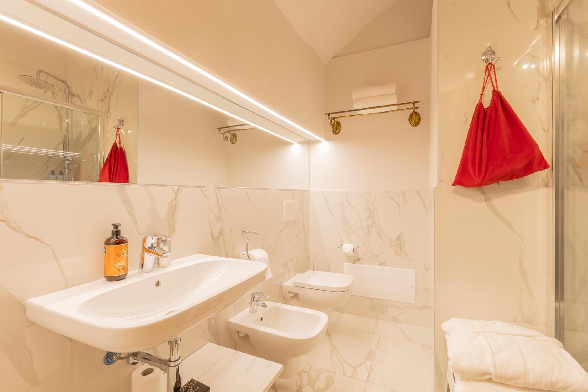 Corte Realdi Piazza Erbe 3*