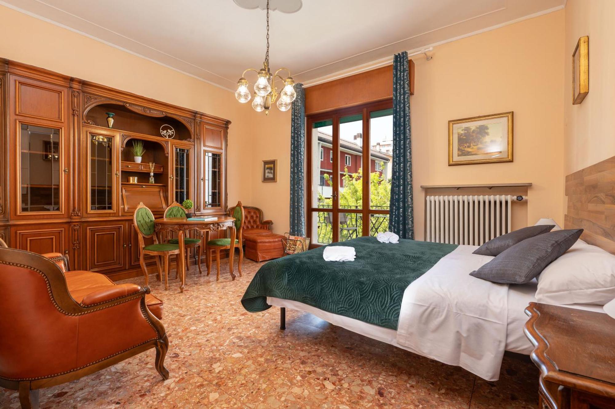 Attico Vintage 10min Da Arena Appartement *
