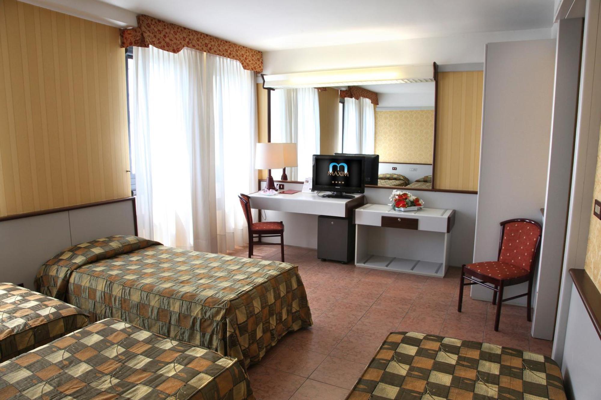 Maxim Hotel