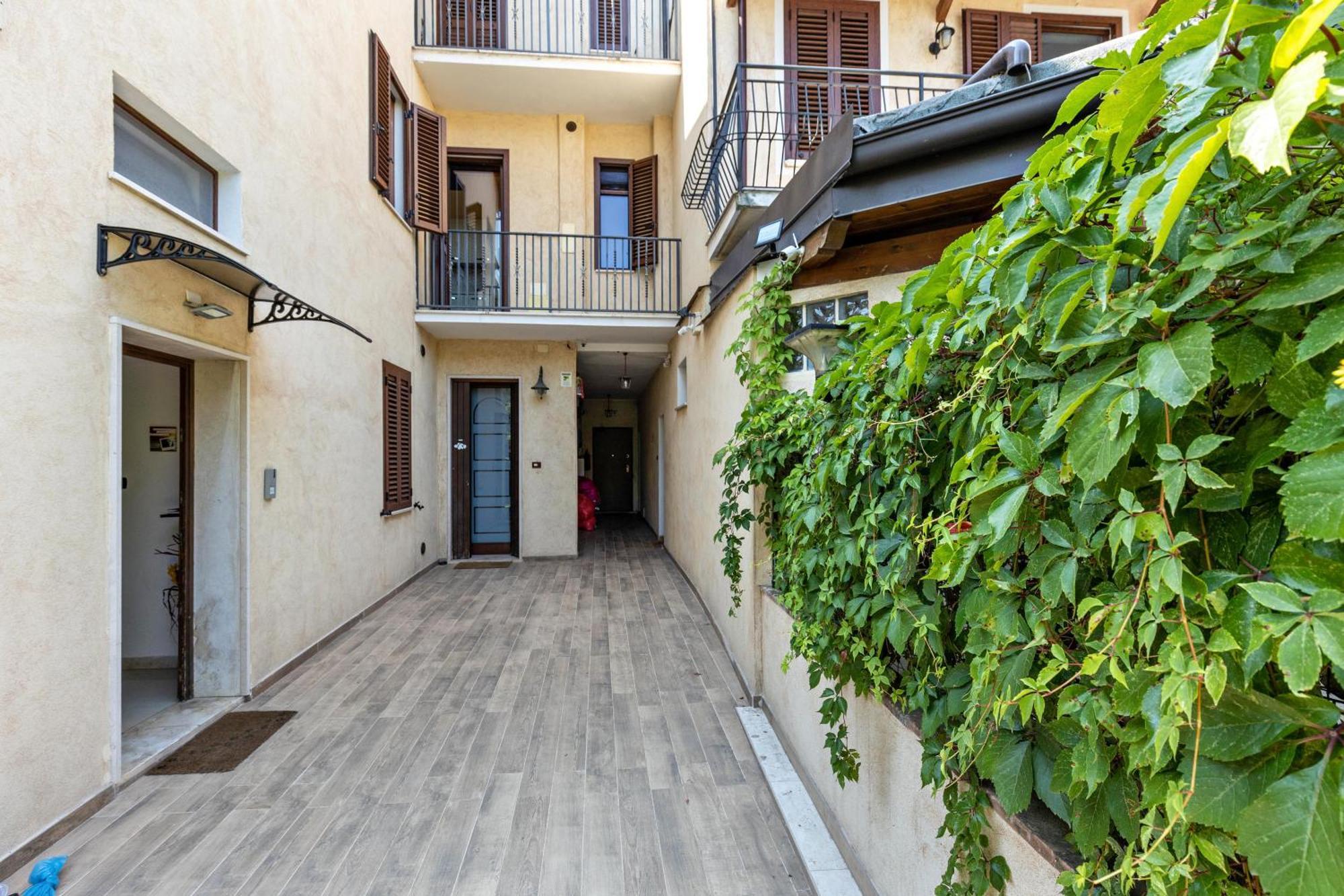 Apartment House Fh