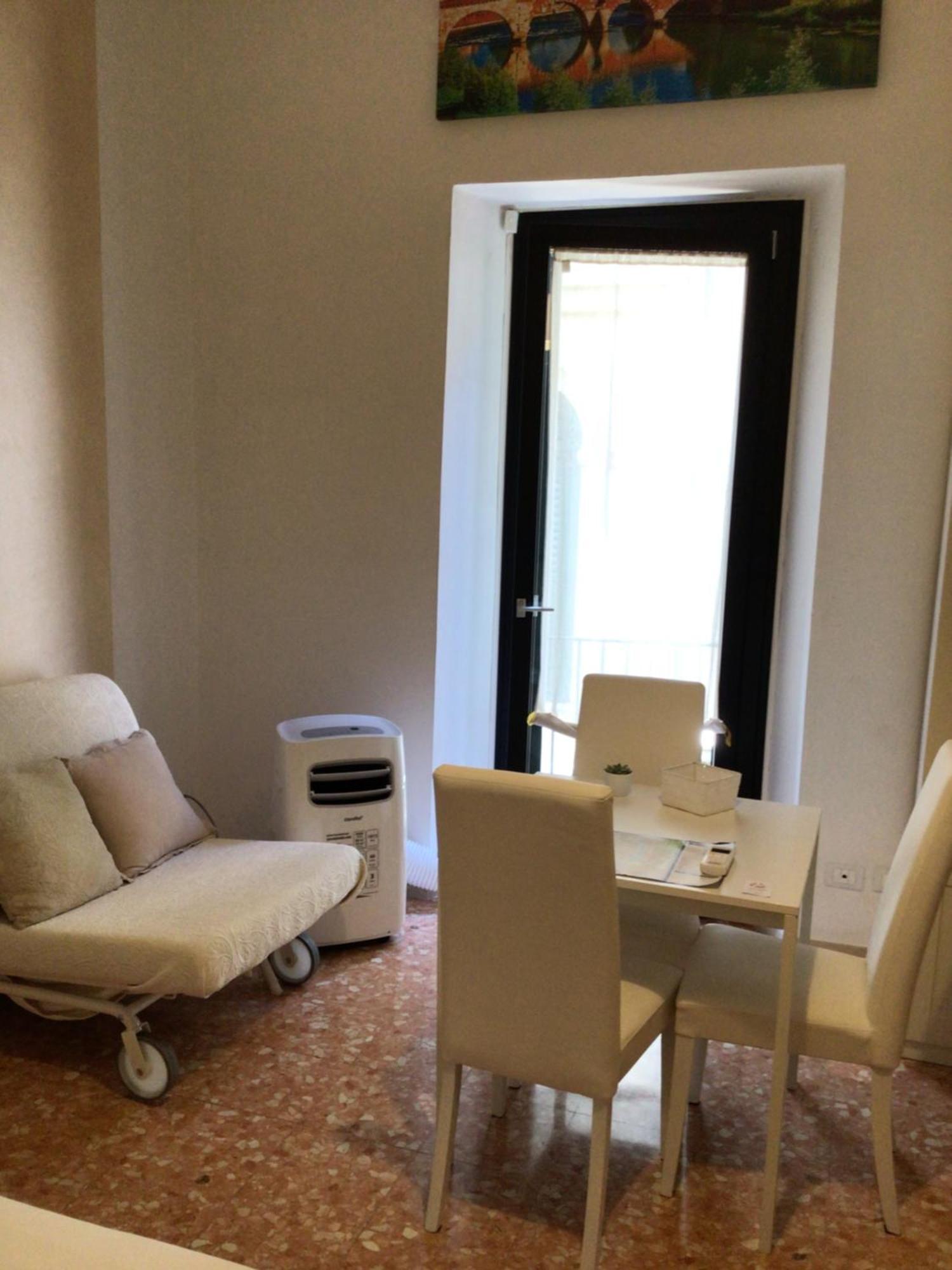 Apartment A Due Passi Da Giulietta-casa Capuleti