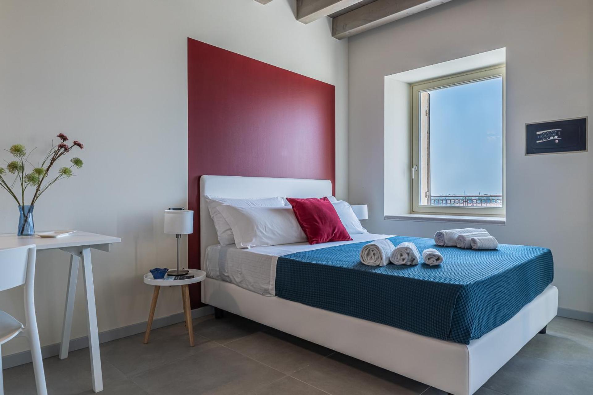Skyline - 9d Apartment