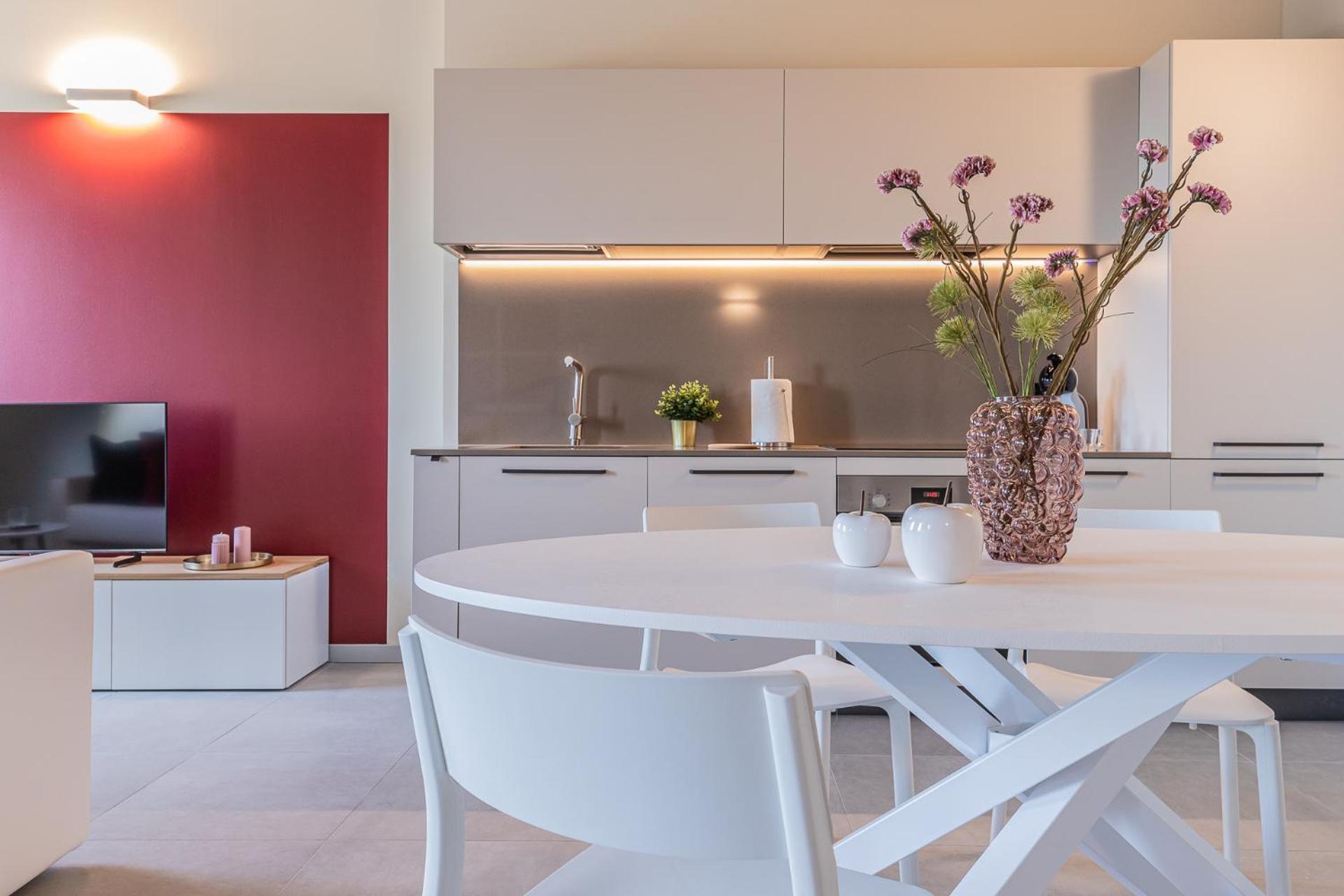 Apartment Skyline - 9d Verona