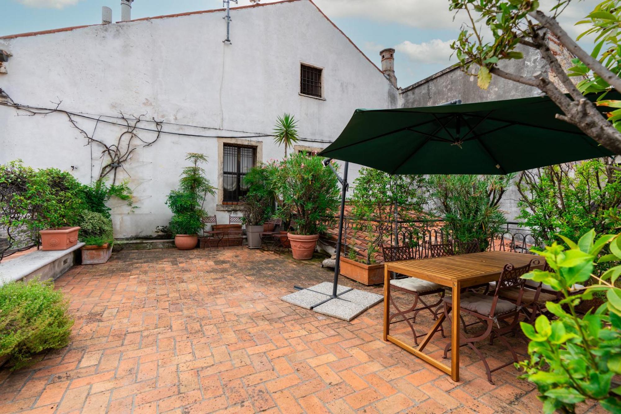 Apartment Terrazza Garibaldi By Postcardsfrom *