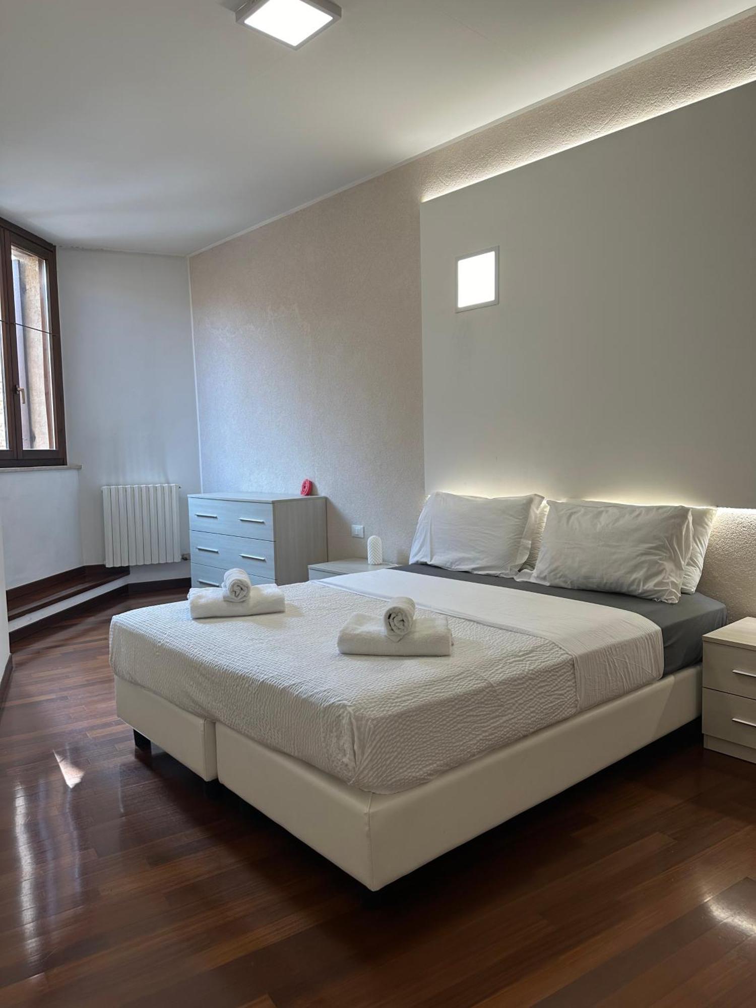 Cavour Luxury