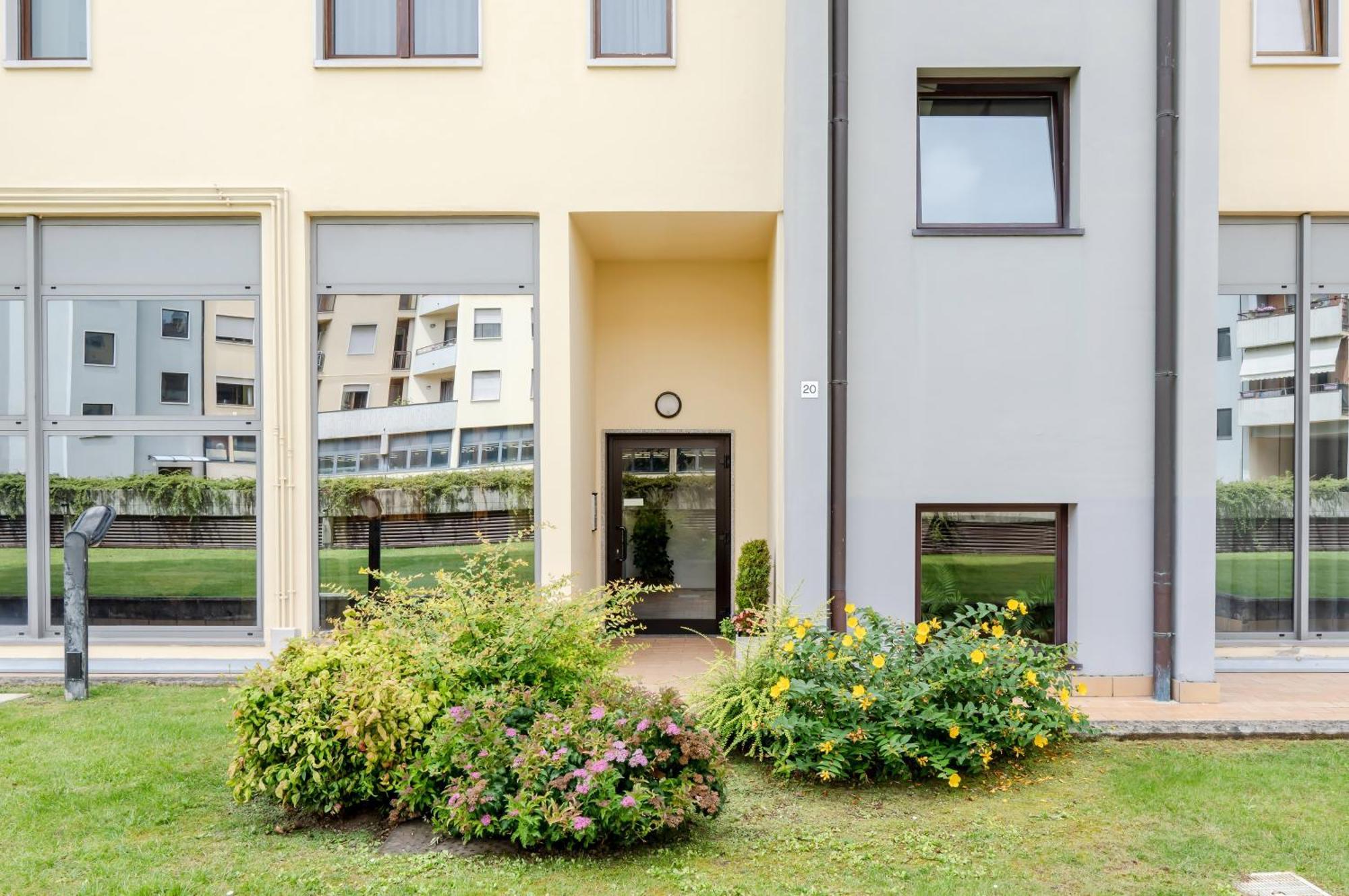 Cozy Near Fiera Di Verona! Apartment *