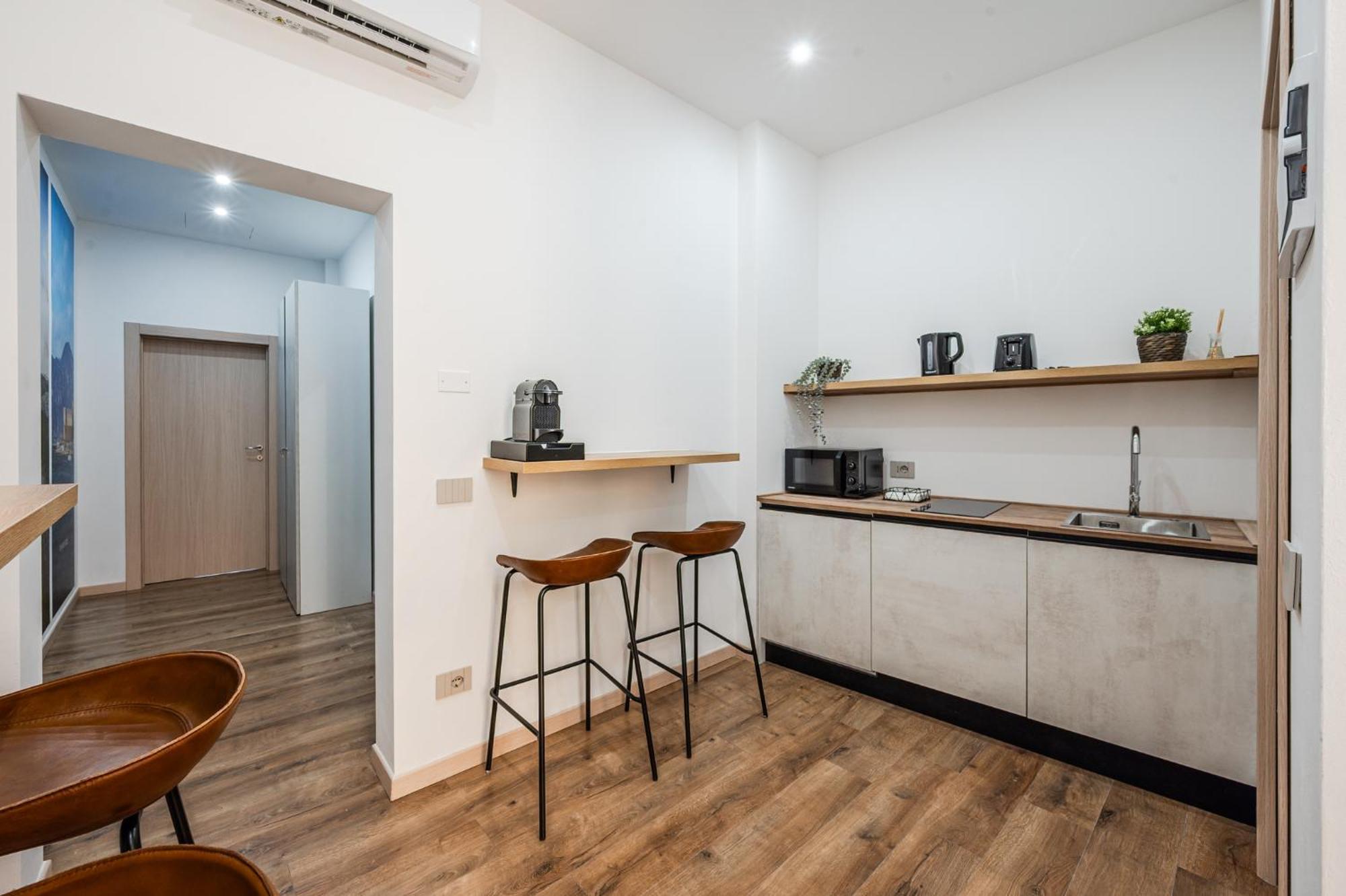 Hoomee Piazza Erbe Apartment