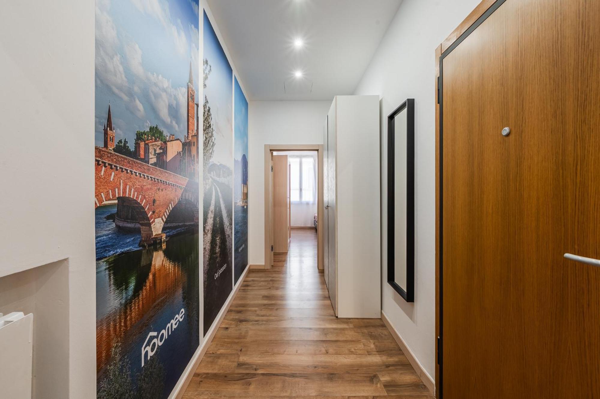 Hoomee Piazza Erbe Apartment *