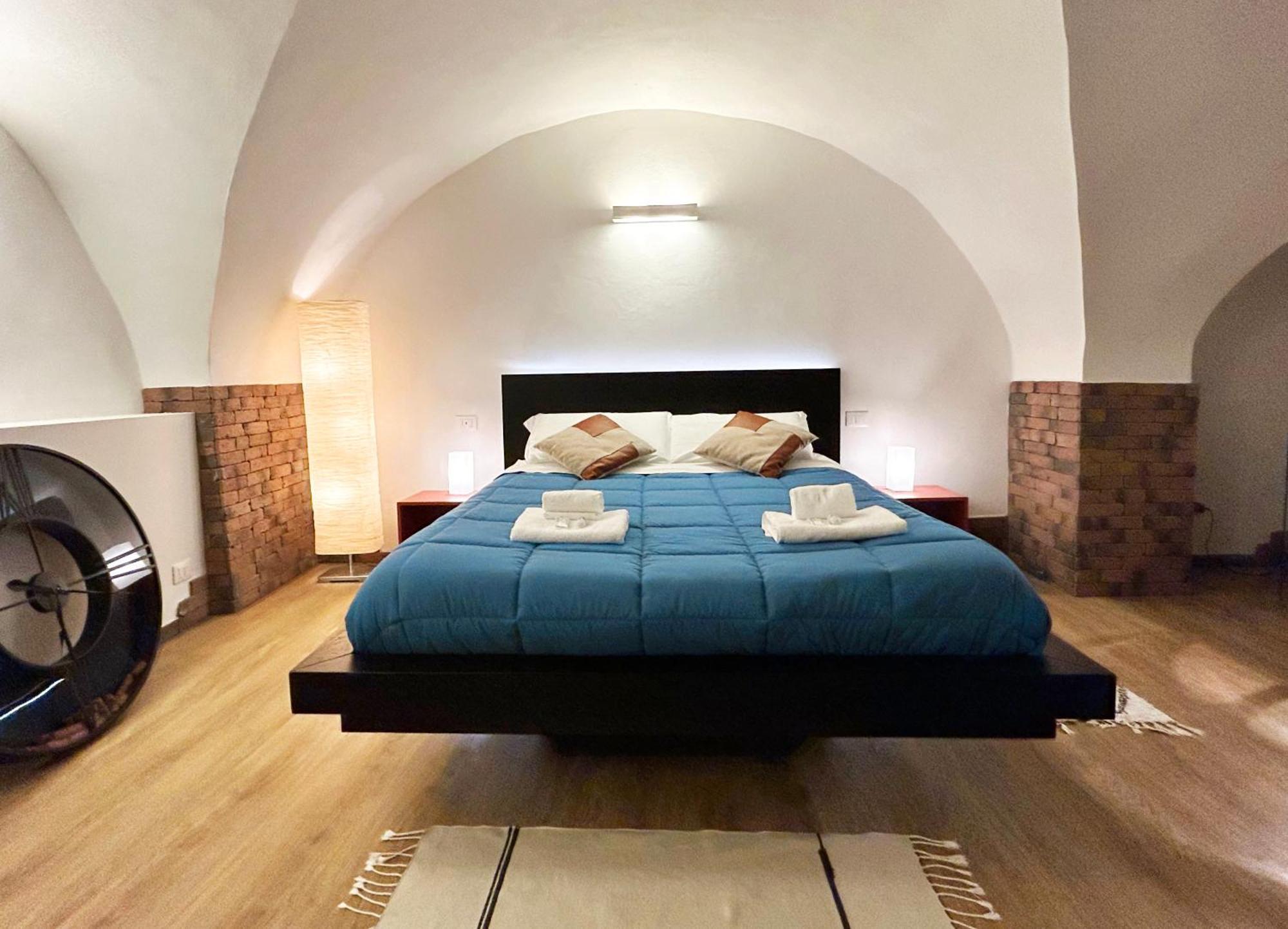 15th Century Loft - Centre