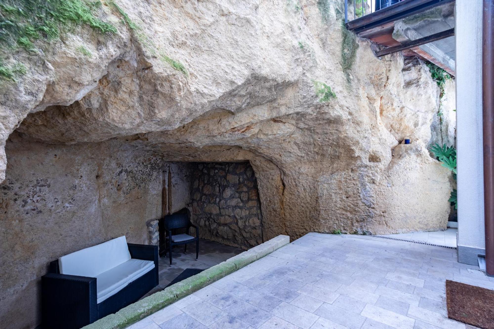 Teatro Garden Apartment