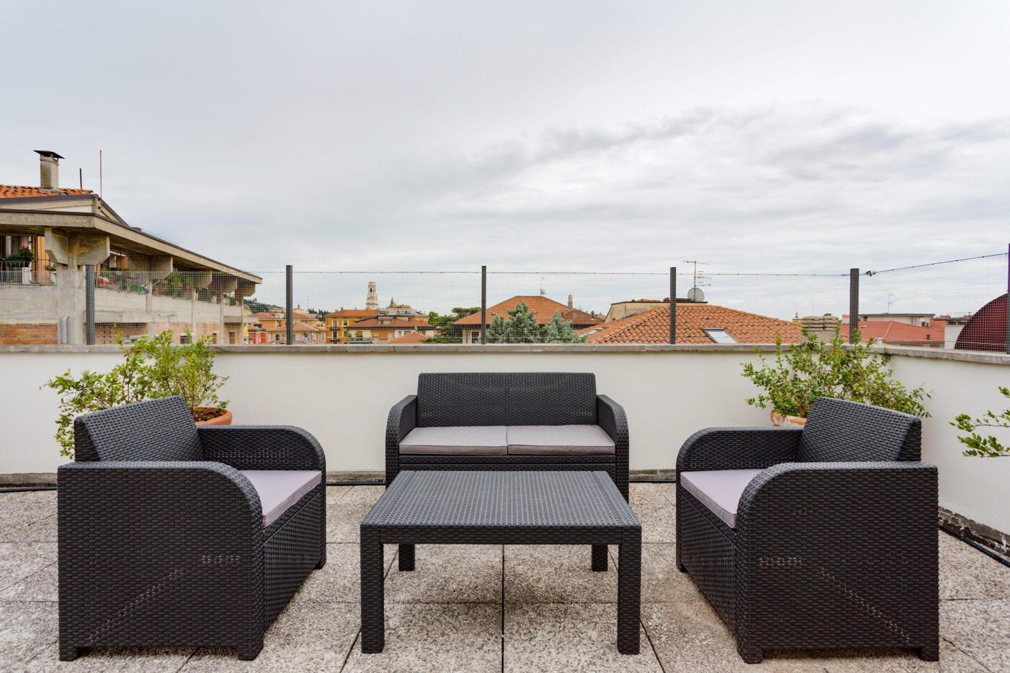 Amazing Flat With Big Terrace And Private Car Park