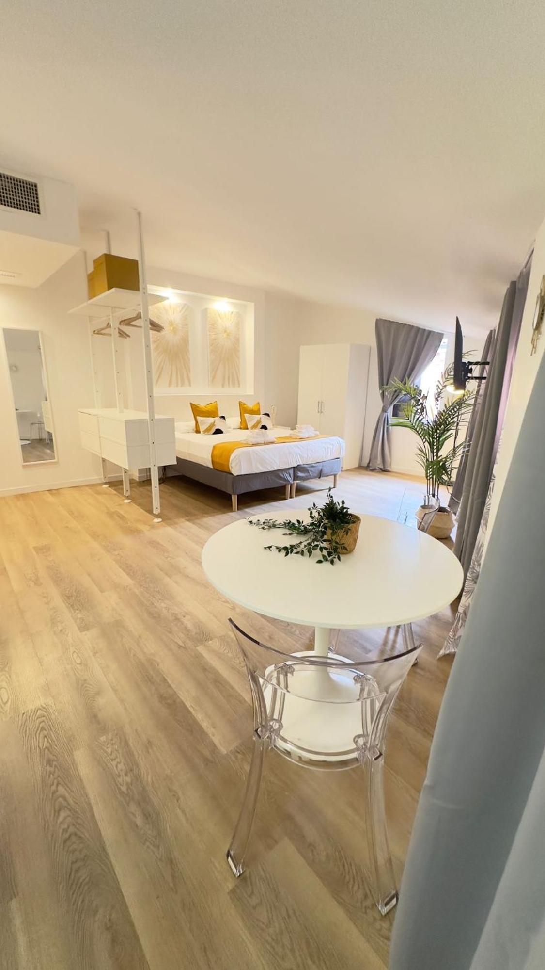 Aparthotel Truly 2*