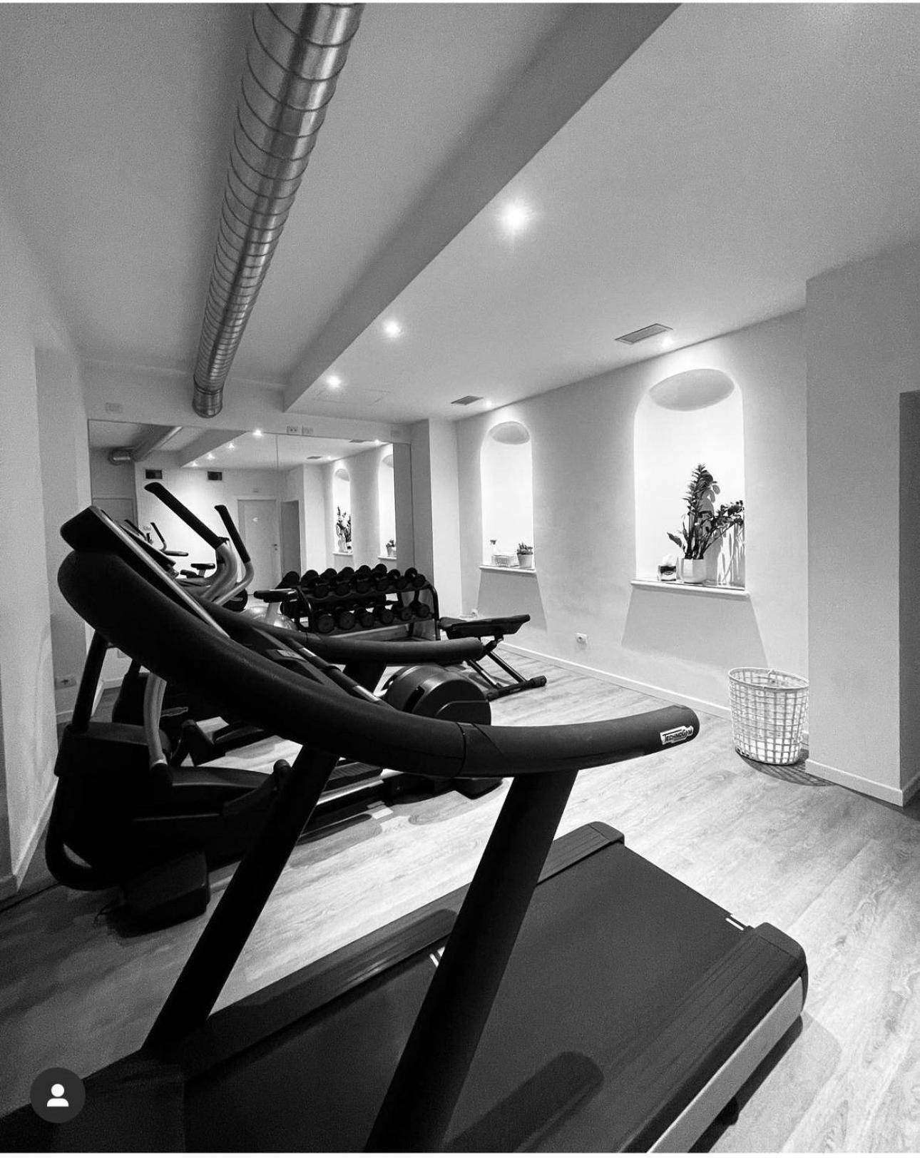 The Ambassador By Palazzo Monga Apartment