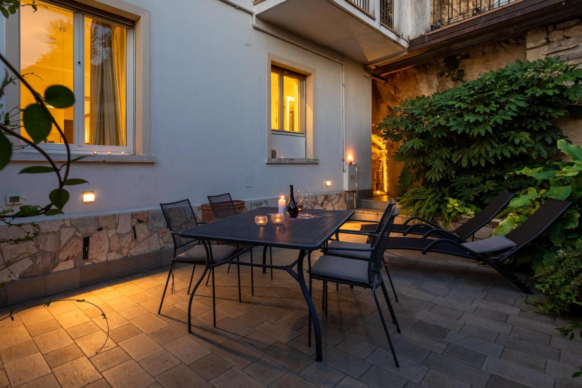 Apartment Teatro Garden