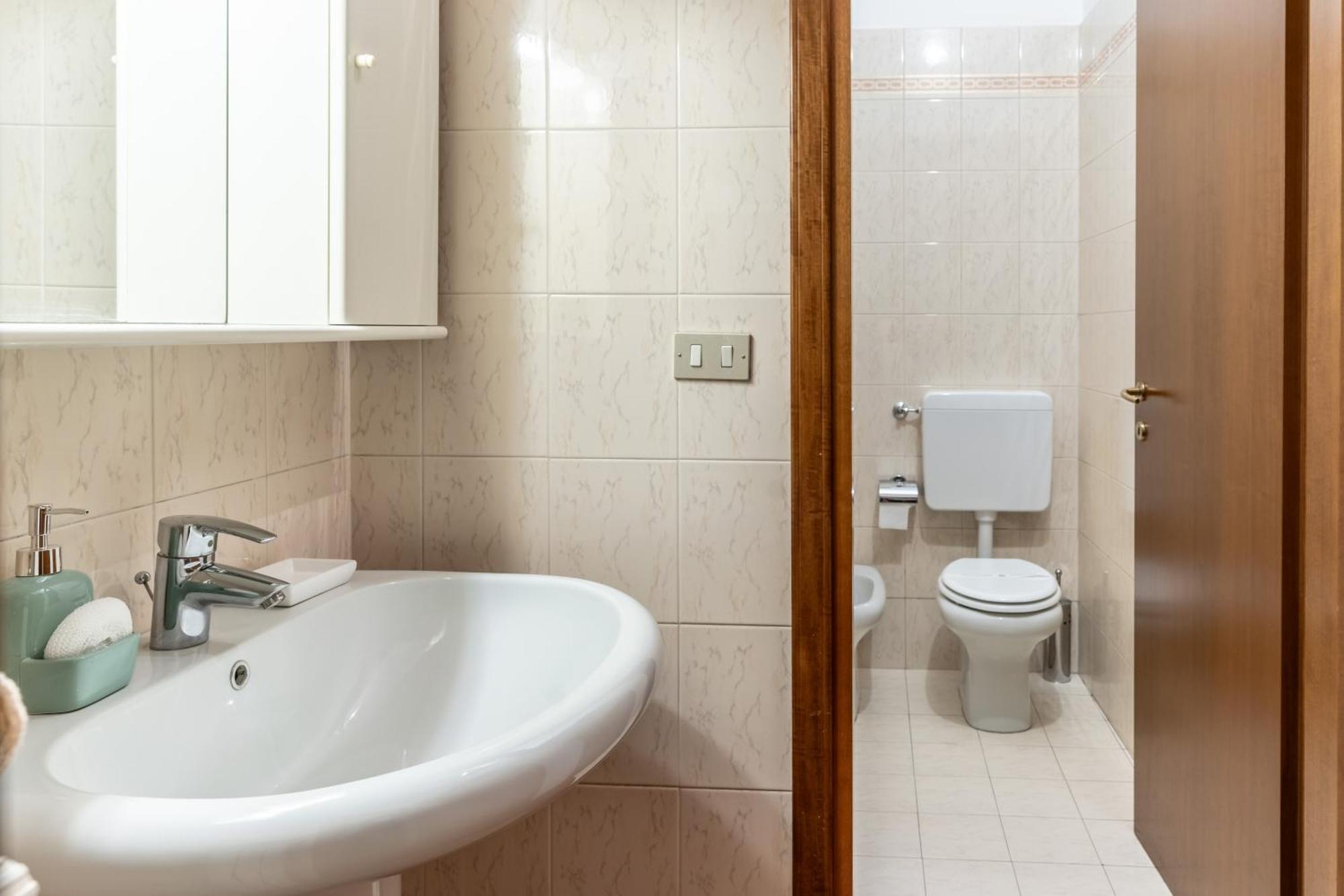 Apartment -near Arena & Parking - Pet Friendly Historical Arena Palace Verona