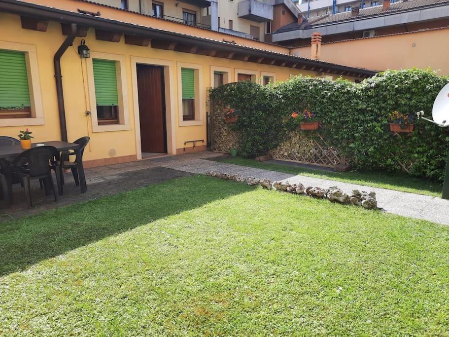 La Casa Di Davide Con Giardino E Garage Apartment *