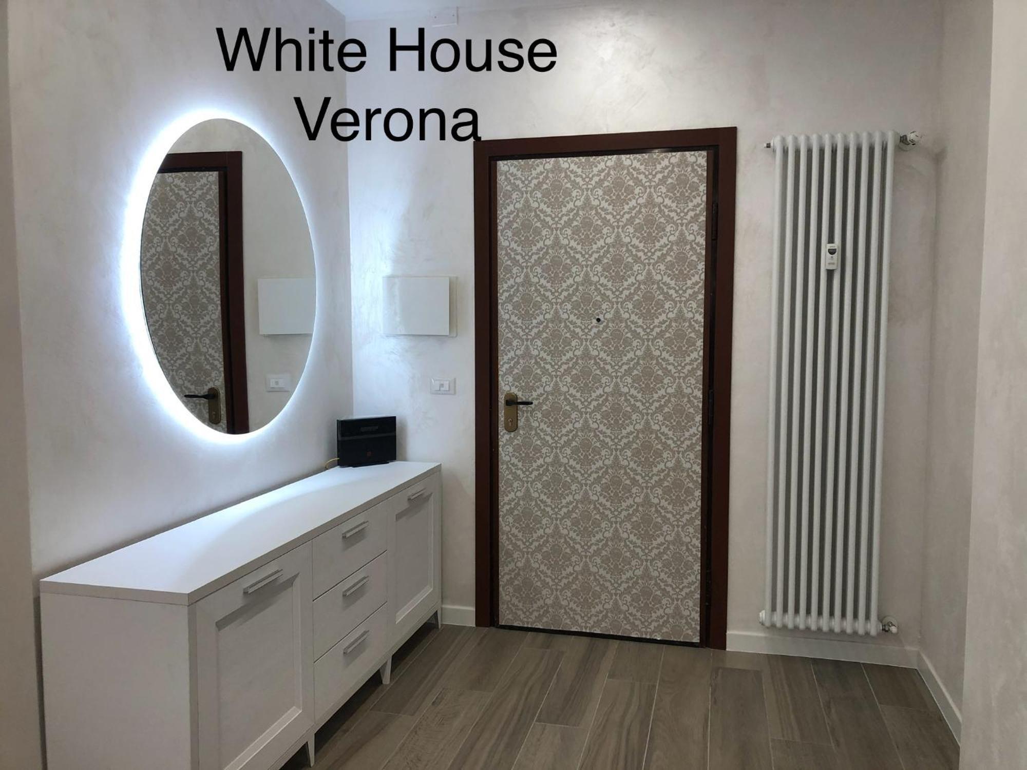White House Apartment *