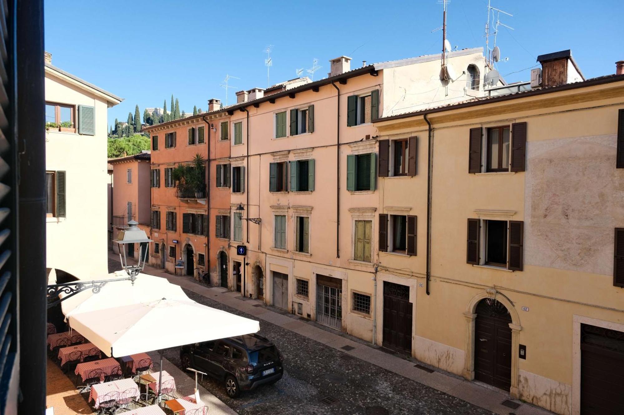 Apartment Vr Antica Riva
